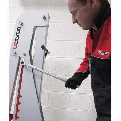 54.M1B - rękojeść rurowa do kluczy oczkowych 54A.24-54A.30