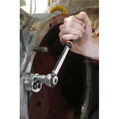 286A - Wykrętak do szpilek o różnych średnicach z pokrętłem