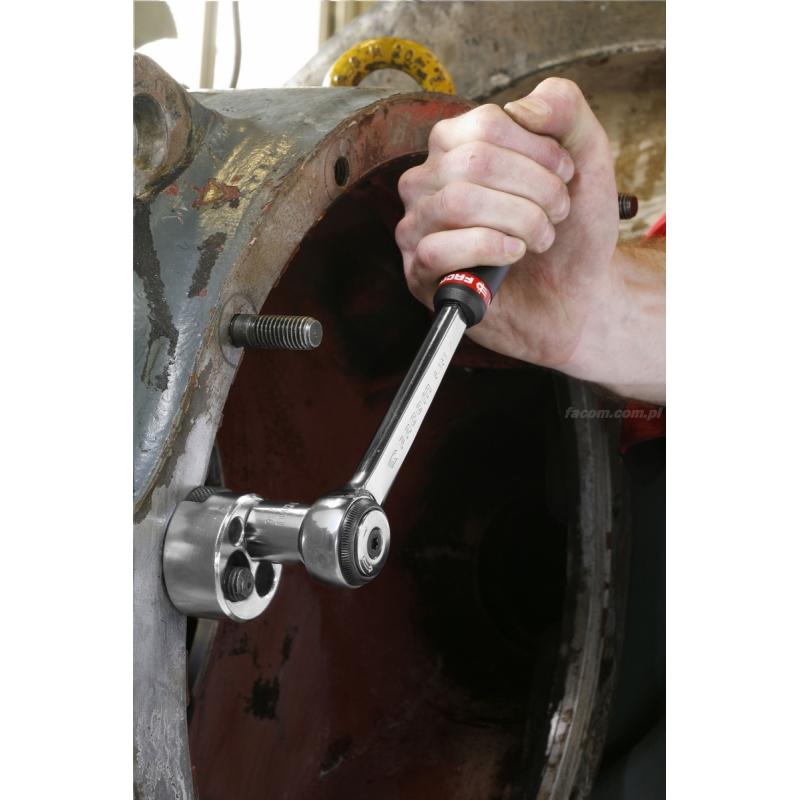 286A - Wykrętak do szpilek o różnych średnicach z pokrętłem