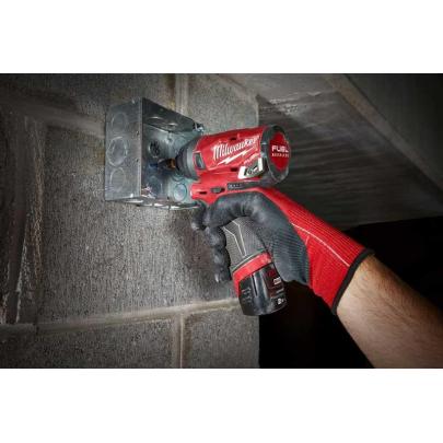 M12 FID-202X - Subkompaktowa zakrętarka udarowa 1/4'' HEX 12 V, FUEL™, z 2 akumulatorami i ładowarką