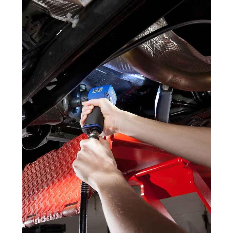 E230104 - Compact impact wrench 1/2", 678 Nm