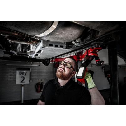 M12 UCL-0 - Lampa TRUEVIEW™ do oświetlenia podwozia