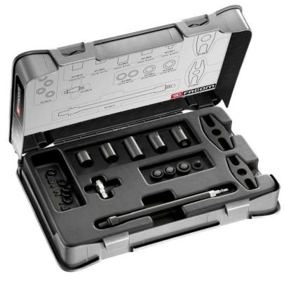 911.FIU - Uniwersalna końcówka wkręcana w miejsce wtryskiwacza w silnikach wysokoprężnych