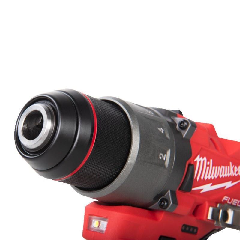 M12 FDD2-202X - Subkompaktowa wiertarko-wkrętarka 12 V, 2.0 Ah, FUEL™, w walizce, z 2 akumulatorami i ładowarką