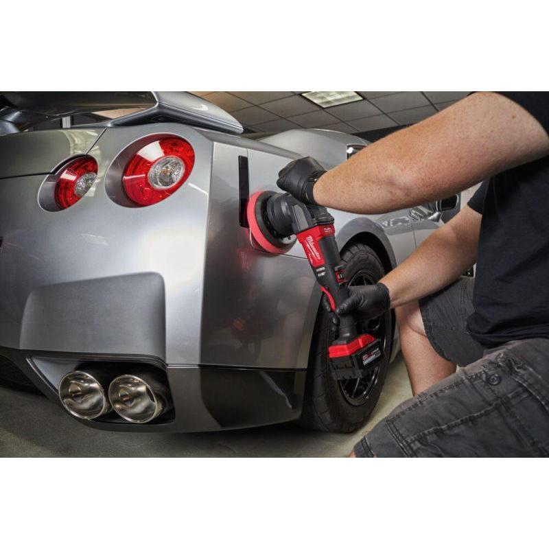 M18 FROP15-502X - Polerka mimośrodowa śr. 125 mm, 18 V, 5.0 Ah, FUEL™, w walizce, z 2 akumulatorami i ładowarką