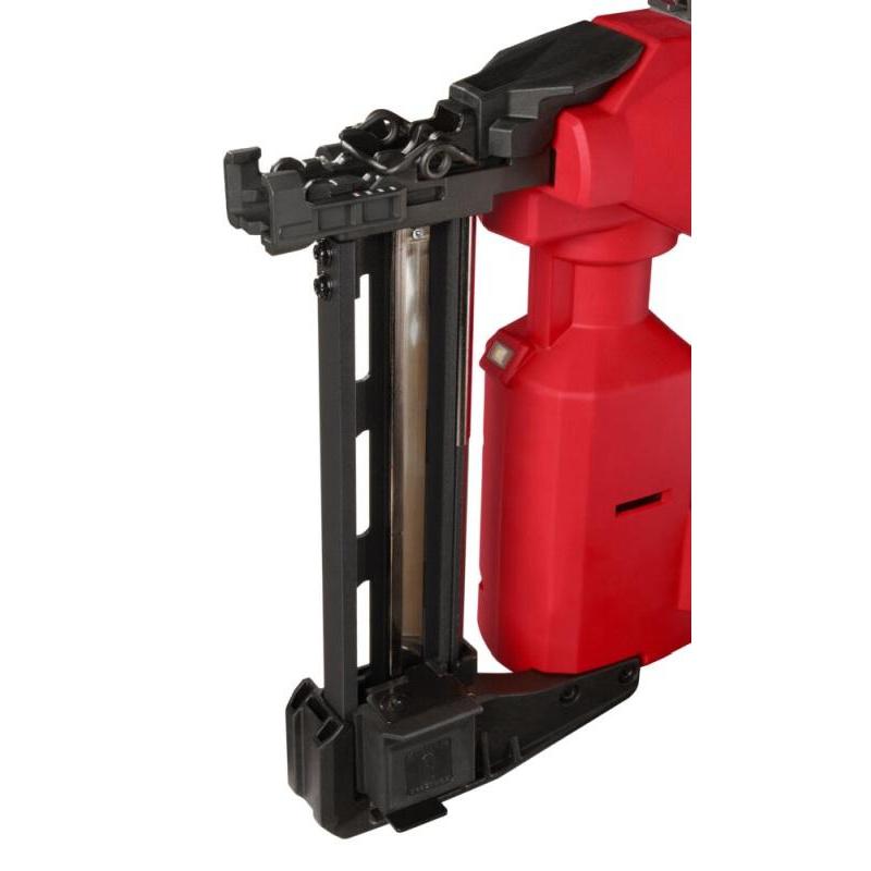 M18 FFUS-302C - Zszywacz do ogrodzeń 18 V, 3.0 Ah, FUEL™, w walizce, z 2 akumulatorami i ładowarką