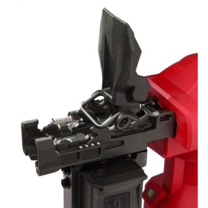 M18 FFUS-302C - Zszywacz do ogrodzeń 18 V, 3.0 Ah, FUEL™, w walizce, z 2 akumulatorami i ładowarką