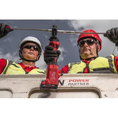 M18 ONEHCCT60-202C - Hydrauliczny obcinak do kabli 18 V, 2.0 Ah, ONE-KEY™, w walizce, z 2 akumulatorami i ładowarką