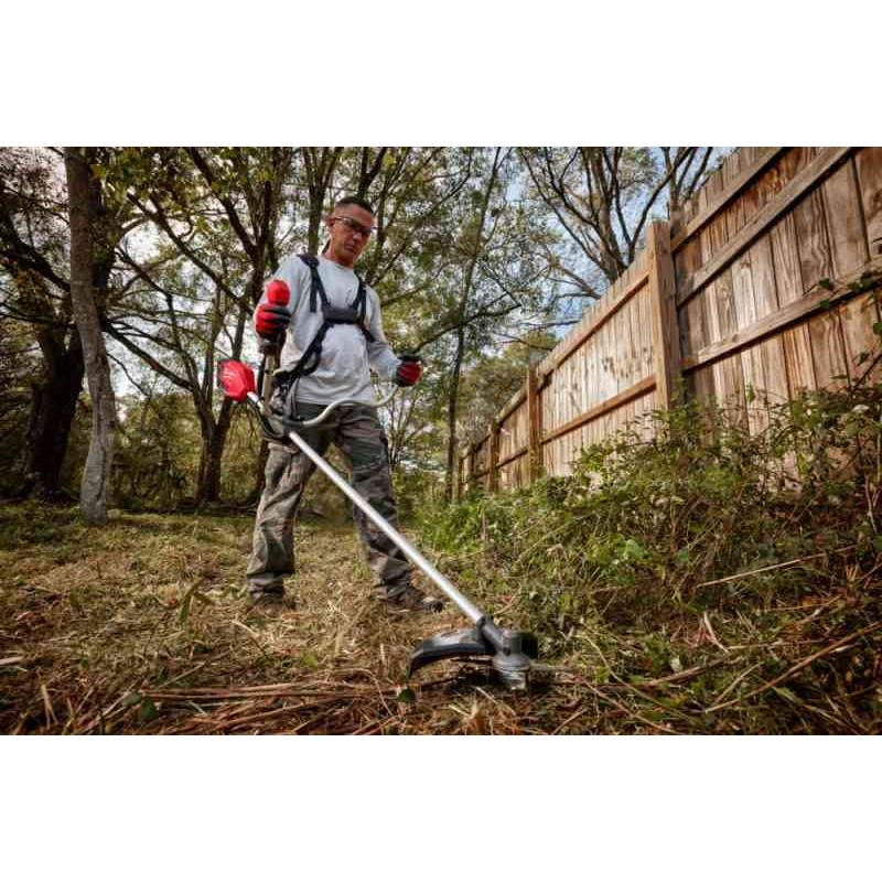 M18 FBCU-802 - Wykaszarka 23 cm 18 V, 8.0 Ah, z 2 akumulatorami i ładowarką