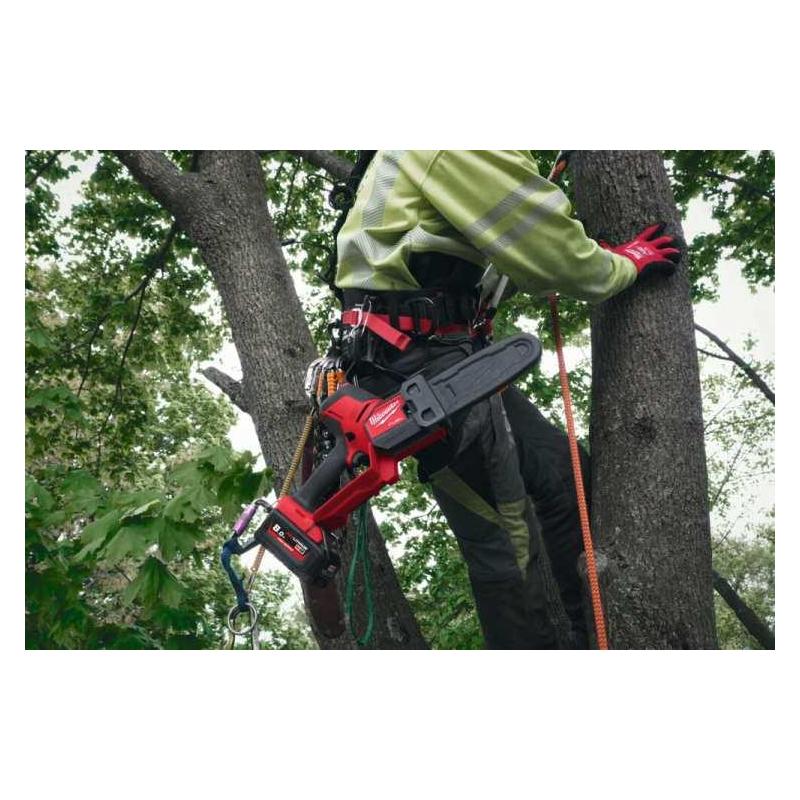 M18 FHS20-552 - Piła łańcuchowa do gałęzi dł. prowadnicy 20cm 18V, 5.5Ah, FUEL™ HATCHET™ w walizce z 2 akumulatorami i ładowarką