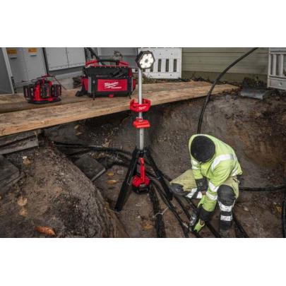 M18 SAL2-0 - Lampa stojąca LED, 2800 lumenów, 18 V, bez wyposażenia