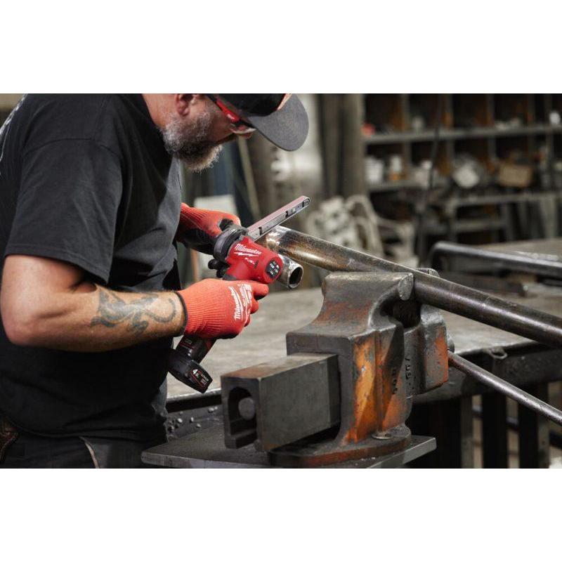 M12 FBFL13-0 - Pilnik taśmowy 13 mm, 12 V, FUEL™, bez wyposażenia