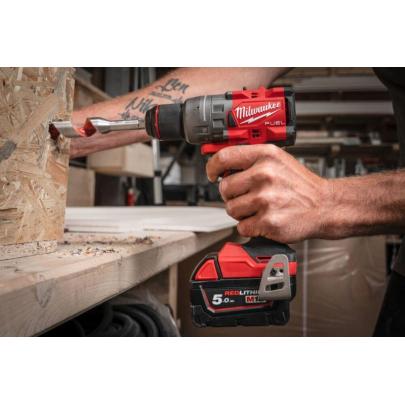 M18 FDD3-502X - Wiertarko-wkrętarka 158 Nm, 18 V, 5.0 Ah, FUEL™, w walizce, z 2 akumulatorami i ładowarką