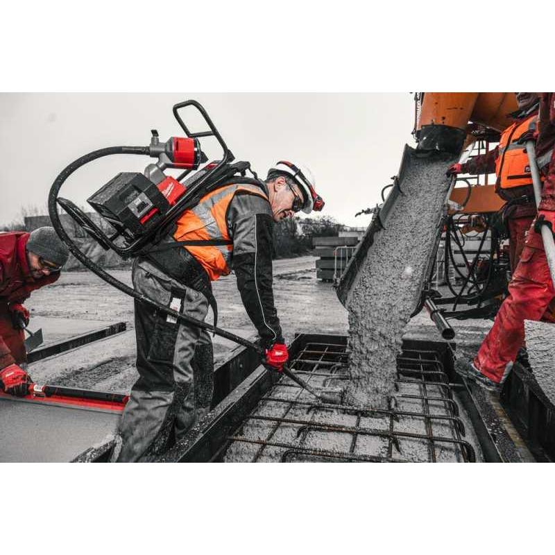 MXF CVBP-602 - Wibrator plecakowy do betonu, 6.0 Ah, MX FUEL™, ONE-KEY™, z 2 akumulatorami i ładowarką