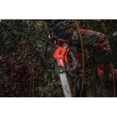 M18 FTHCHS35-802 - Piła łańcuchowa z górnym uchwytem, dł. prowadnicy 35 cm, 18 V, 8.0 Ah, FUEL™, z 2 akumulatorami i ładowarką