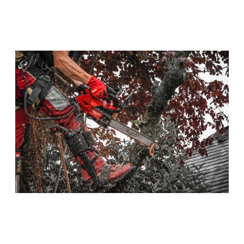 M18 FTHCHS30-802 - Piła łańcuchowa z górnym uchwytem, dł. prowadnicy 30 cm, 18 V, 8.0 Ah, FUEL™, z 2 akumulatorami i ładowarką