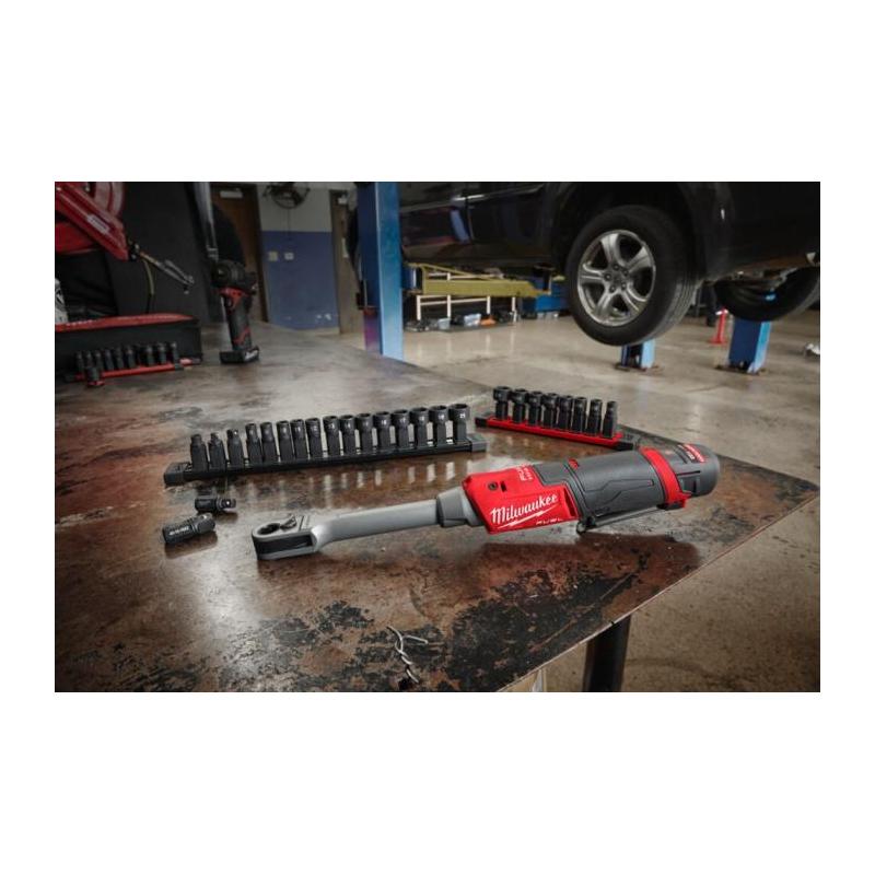 M12 FPTR-202X - Grzechotka przelotowa 12 V, 2.0 Ah, FUEL™, INSIDER™, w walizce, z 2 akumulatorami i ładowarką