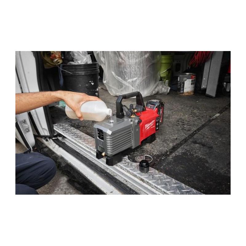 M18 FVP5-0 - Pompa próżniowa 5 cfm, 18 V, FUEL™, bez wyposażenia