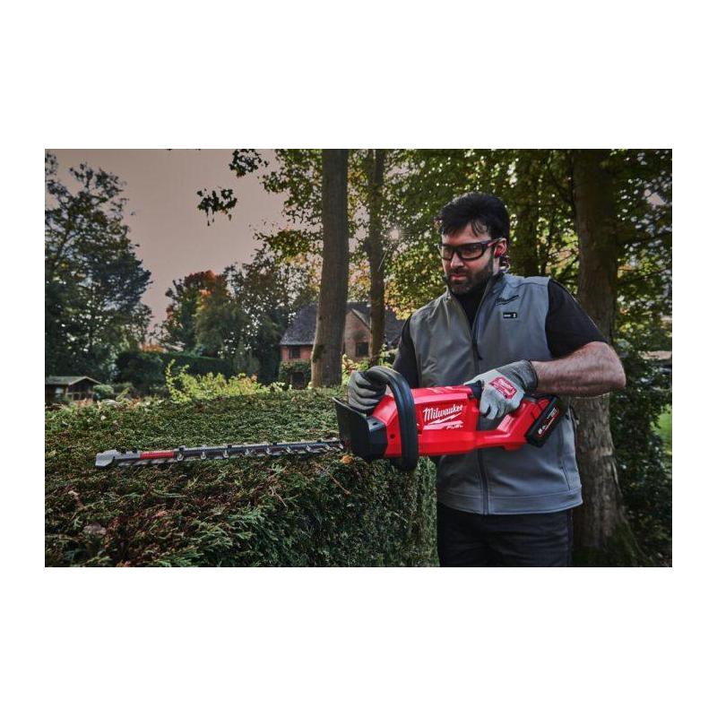 M18 FHET60-802 - Nożyce do żywopłotu 60 cm, 18 V, 8.0 Ah, FUEL™, z 2 akumulatorami i ładowarką