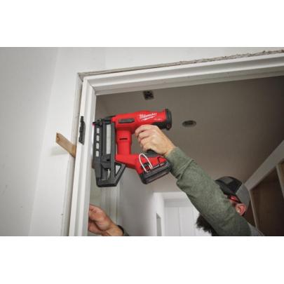 M18 FN16GS-0X - Gwoździarka 18 V, 16GA , FUEL™, w walizce, bez wyposażenia