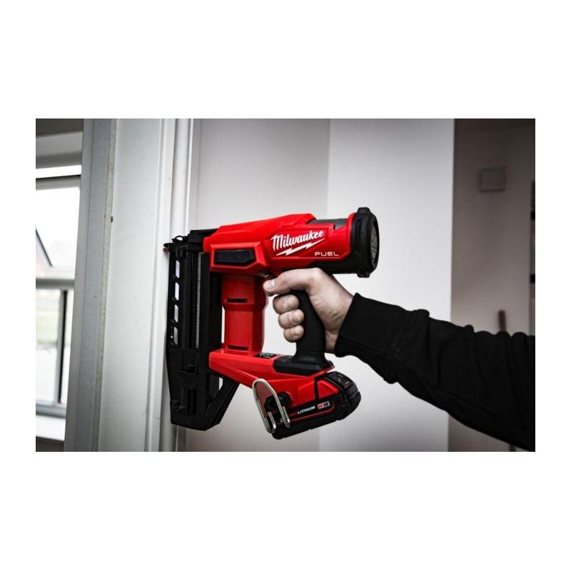 M18 FN16GS-0X - Gwoździarka 18 V, 16GA , FUEL™, w walizce, bez wyposażenia