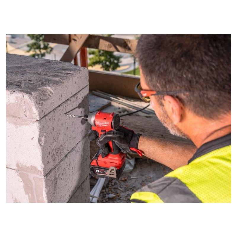 M18 BLIDRC-402C - Kompaktowa zakrętarka udarowa 1/4" HEX 18 V, 4.0 Ah, w walizce, z 2 akumulatorami i ładowarką