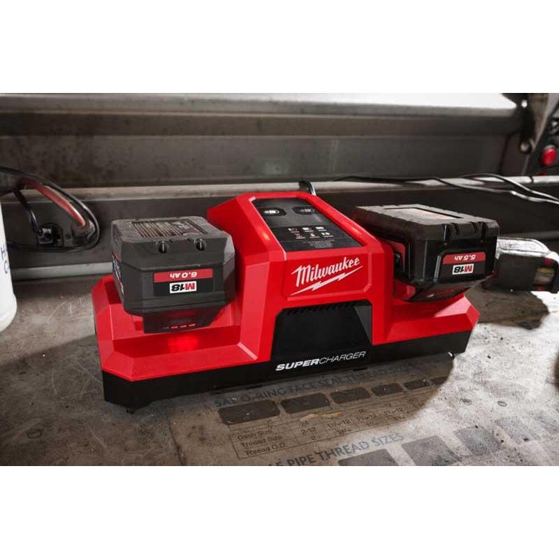 M18 DBSC - Super ładowarka z podwójnym gniazdem M18™, 18 V, 2.0, 4.0, 5.0, 3.0, 5.5, 8.0, 12.0, 6.0 Ah