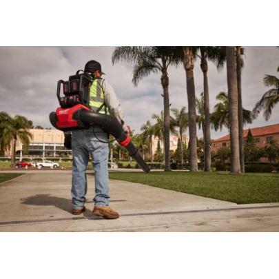 M18 F2BPB-0 - Dmuchawa plecakowa na cztery akumulatory 18 V, FUEL™, bez wyposażenia