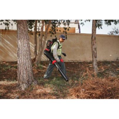 M18 F2BPB-0 - Dmuchawa plecakowa na cztery akumulatory 18 V, FUEL™, bez wyposażenia