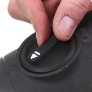 M18 FSX-801C - Piła szablasta 18 V, 8.0 Ah, Super SAWZALL®, w walizce, z akumulatorem i ładowarką, 4933499177