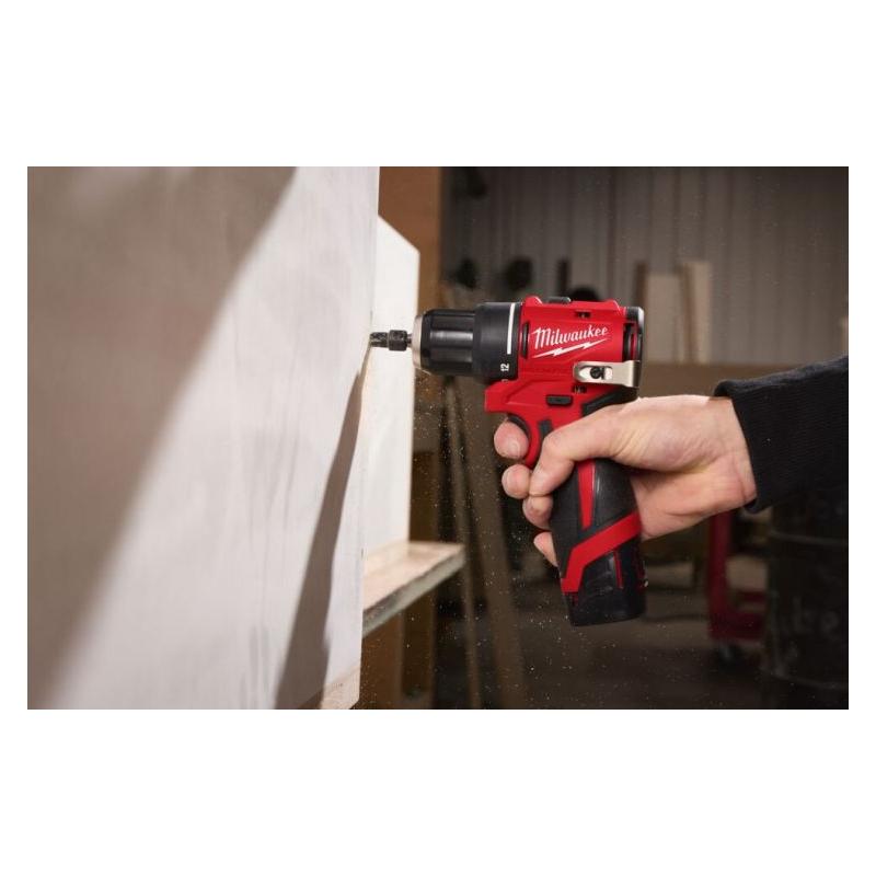 M12 BLPDRC-202C - Kompaktowa wiertarko-wkrętarka udarowa 40 Nm, 12V, 2.0 Ah, w walizce z 2 akumulatorami i ładowarką, 4933500422