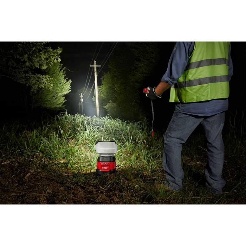 M18 URSL-0 - Reflektor 4250 lm, 18 V, ONE-KEY™, bez wyposażenia, 4933498303