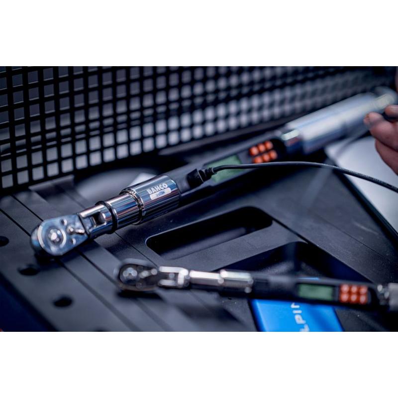 TAWM34800 - Elektroniczny klucz dynamometryczny, pomiar momentu i kąta z grzechotką stałą 3/4", 40-800 Nm (29,5-590 lbf.ft)